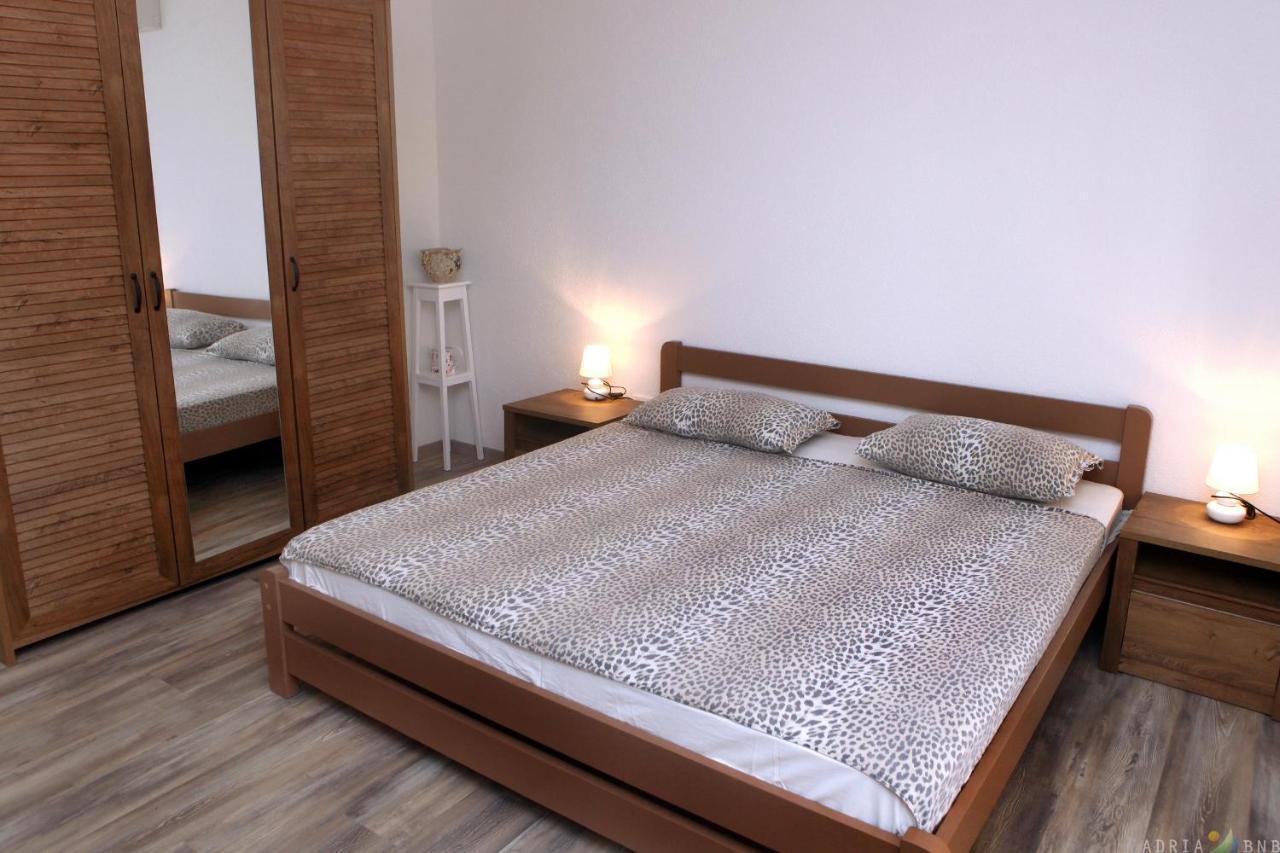Nice Apartment Near The Sea Es3 Umag Exterior foto