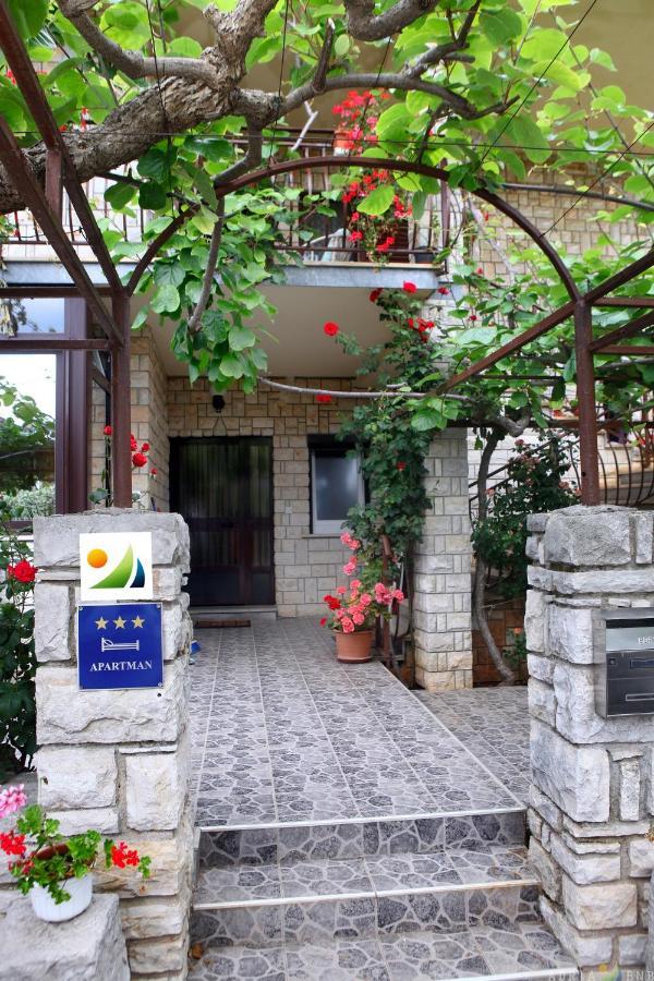 Nice Apartment Near The Sea Es3 Umag Exterior foto