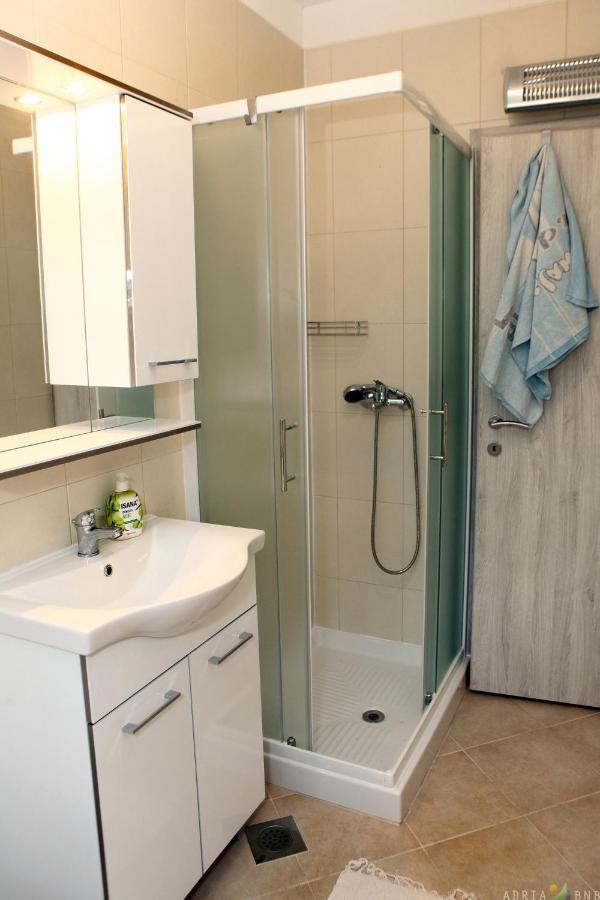 Nice Apartment Near The Sea Es3 Umag Exterior foto