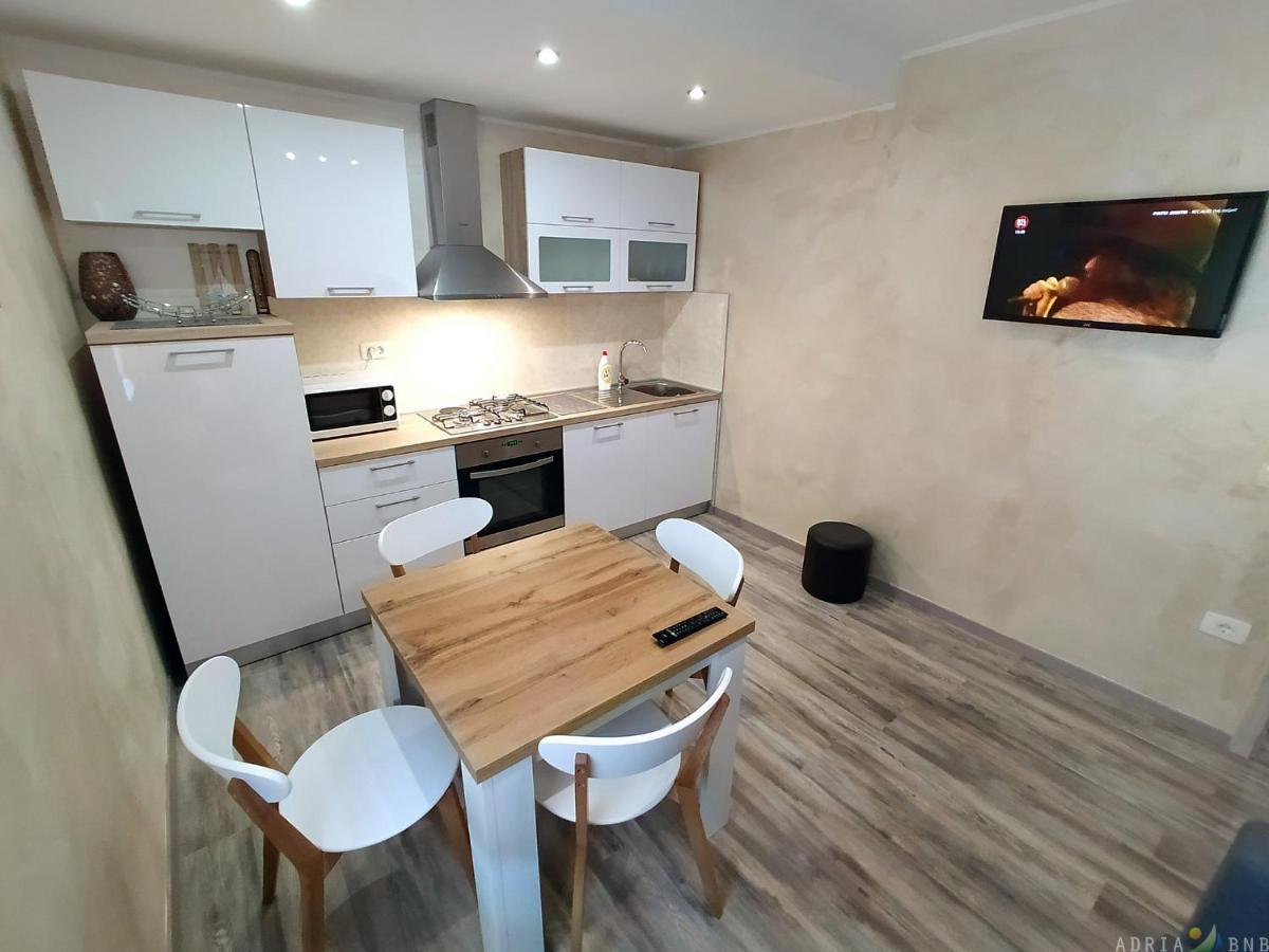 Nice Apartment Near The Sea Es3 Umag Exterior foto