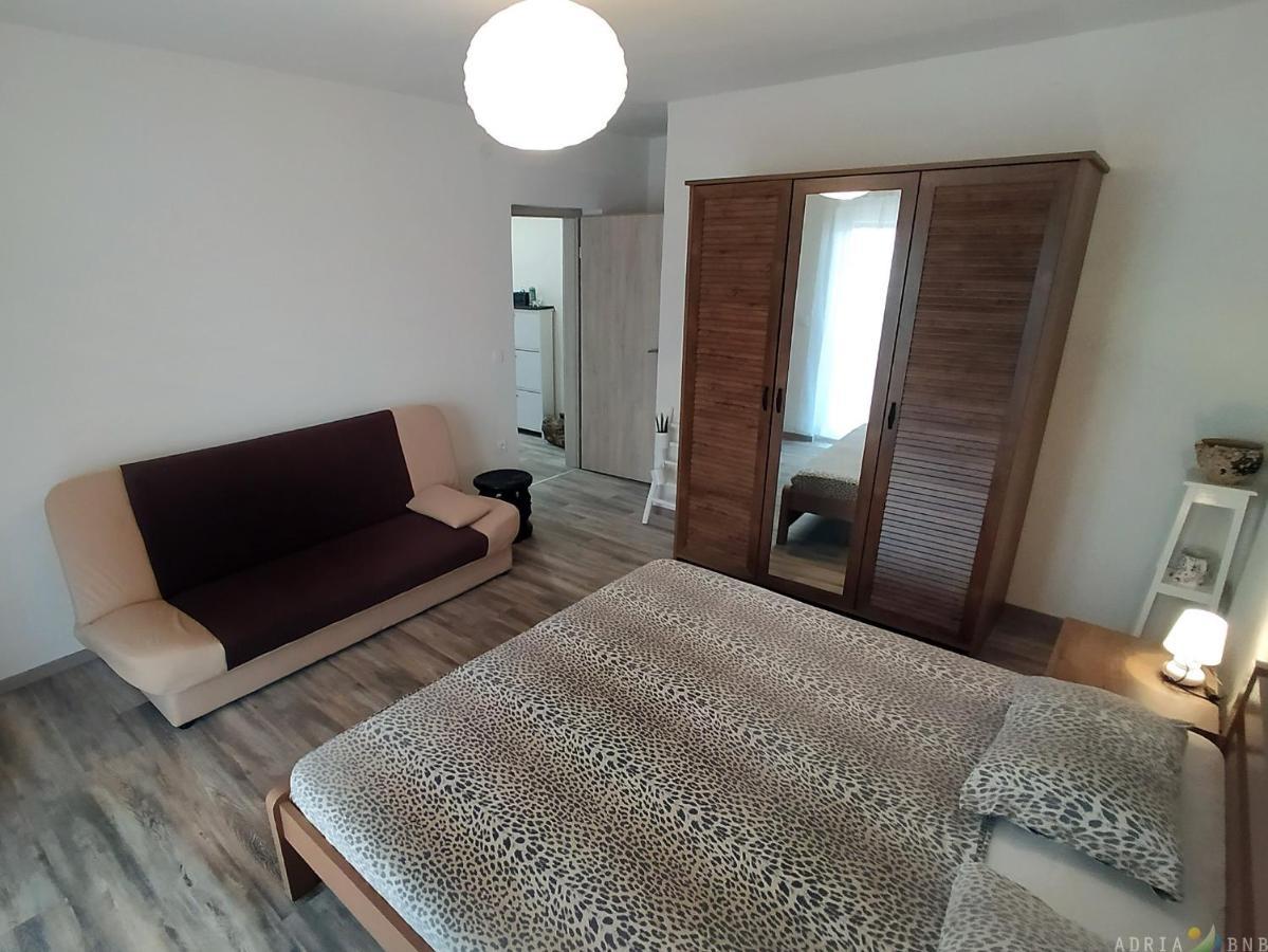 Nice Apartment Near The Sea Es3 Umag Exterior foto